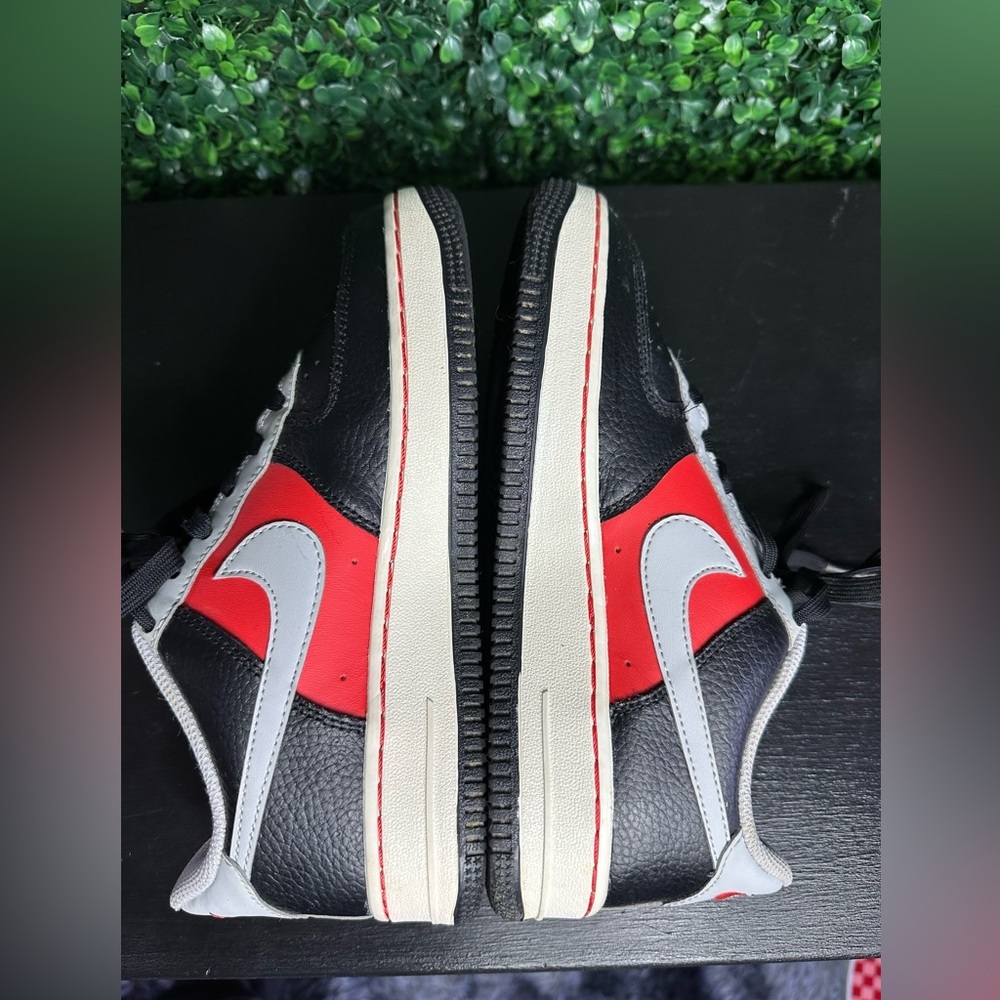 Nike Air Force 1 Low '07 LV8 NBA 75th Anniversary Trail Blazers 5 Youth - Picture 7 of 10